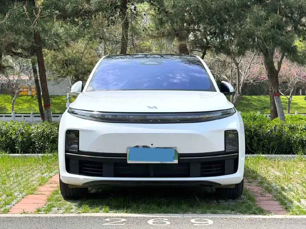 2023 Li L7 Range Extended 154HP REEV 40.9KWH,autocango,china used car exporter,china ev exporter,chinese used car exporter,chinese used ev exporter