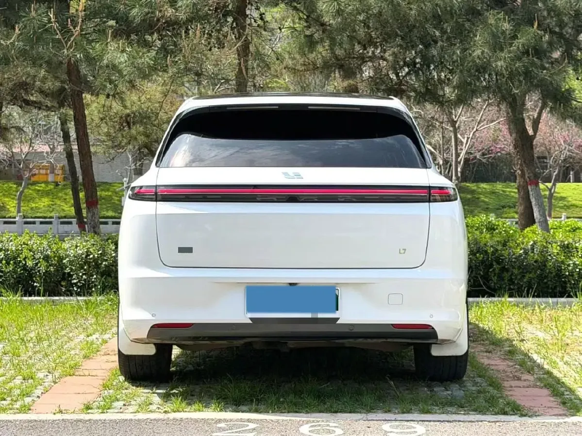 2023 Li L7 Range Extended 154HP REEV 40.9KWH,autocango,china used car exporter,china ev exporter,chinese used car exporter,chinese used ev exporter