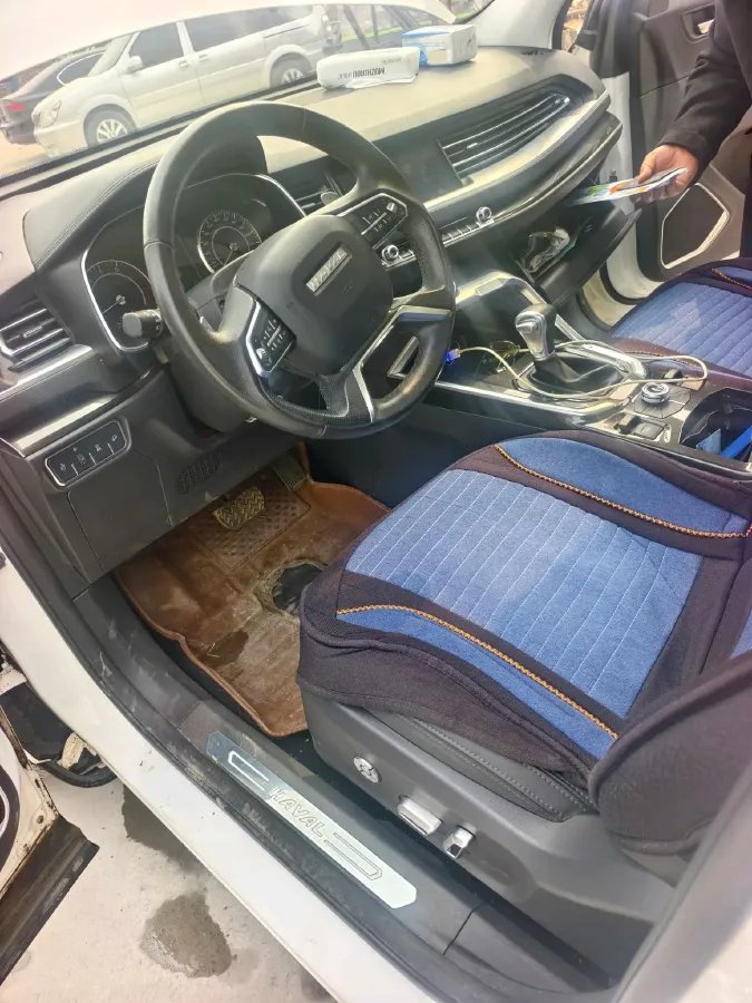 2017 Haval H6 1.5T 169HP L4 7DCT,autocango,china used car exporter,china ev exporter,chinese used car exporter,chinese used ev exporter