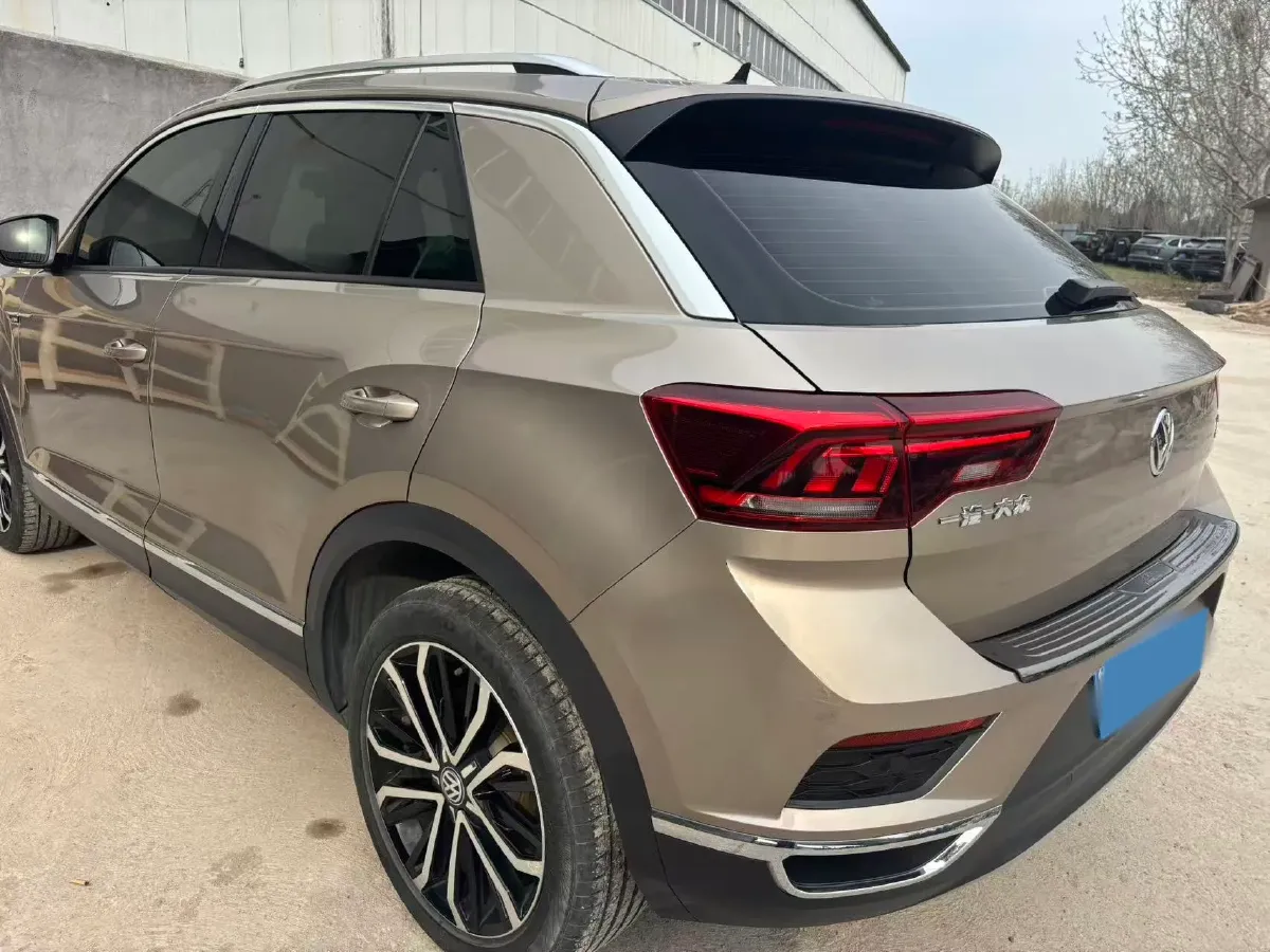 2019 Volkswagen T-Roc 1.4T 150HP L4 7DCT,autocango,china used car exporter,china ev exporter,chinese used car exporter,chinese used ev exporter
