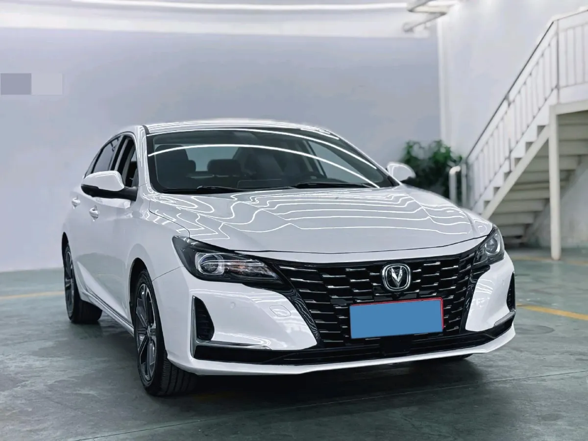 2022 ChangAn Raeton CC 1.5T 188HP L4 7DCT,autocango,china used car exporter,china ev exporter,chinese used car exporter,chinese used ev exporter