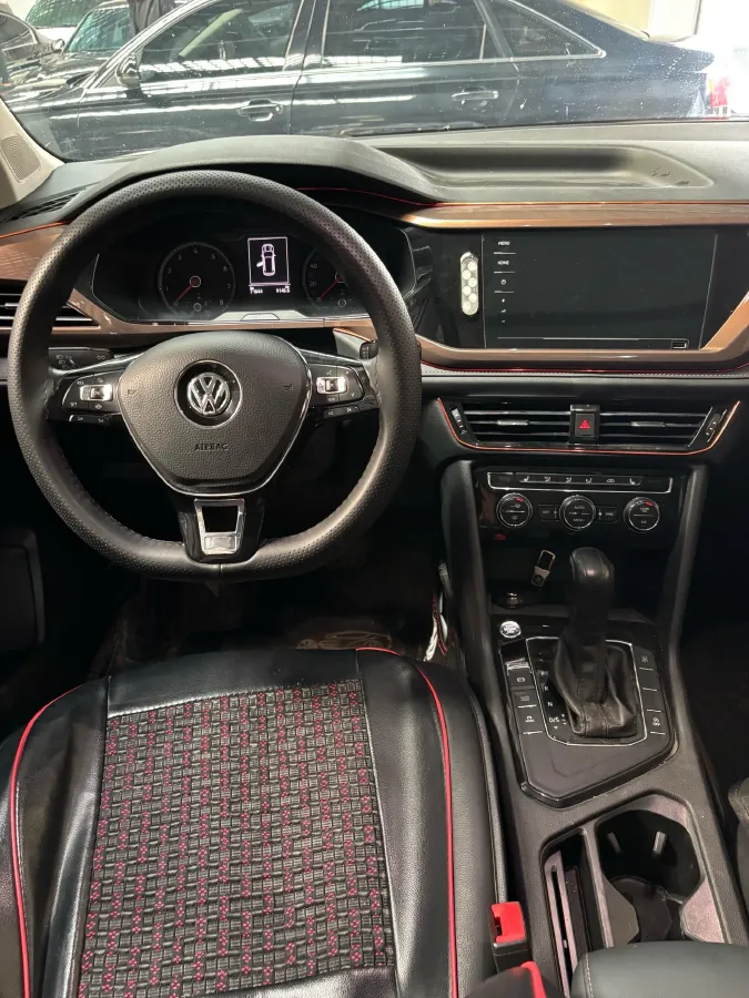 2020 Volkswagen Tharu 1.4T 150HP L4 7DCT,autocango,china used car exporter,china ev exporter,chinese used car exporter,chinese used ev exporter