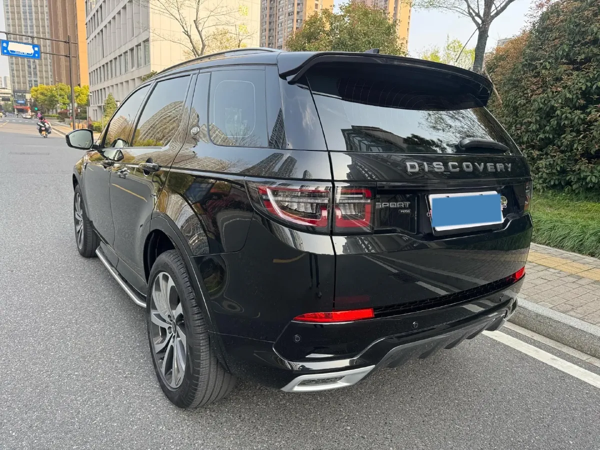 2022 Land Rover Discovery Sport 2.0T 249HP L4 9AT,autocango,china used car exporter,china ev exporter,chinese used car exporter,chinese used ev exporter