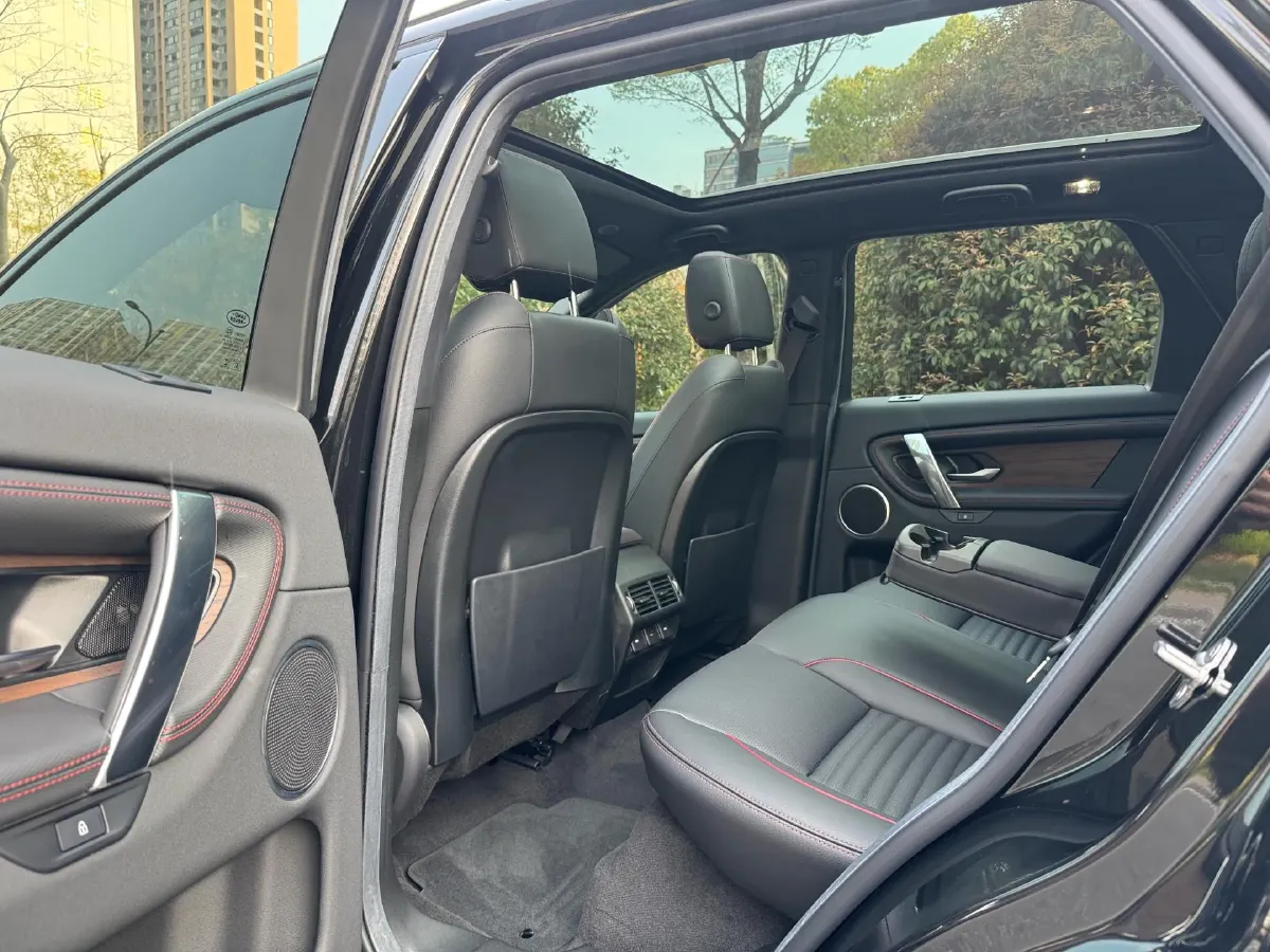 2022 Land Rover Discovery Sport 2.0T 249HP L4 9AT,autocango,china used car exporter,china ev exporter,chinese used car exporter,chinese used ev exporter