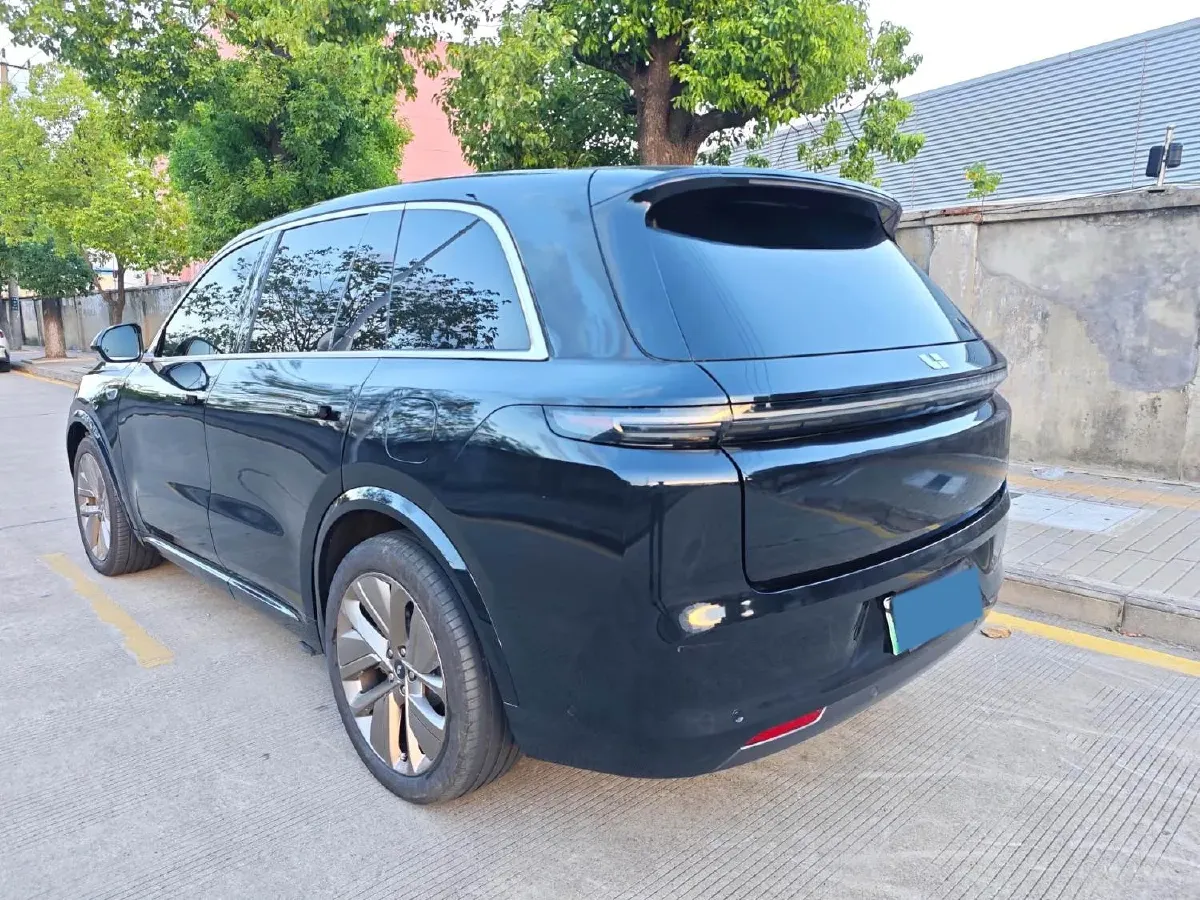 2024 Ford Bronco 2.3T 275HP L4 10AT,autocango,china used car exporter,china ev exporter,chinese used car exporter,chinese used ev exporter