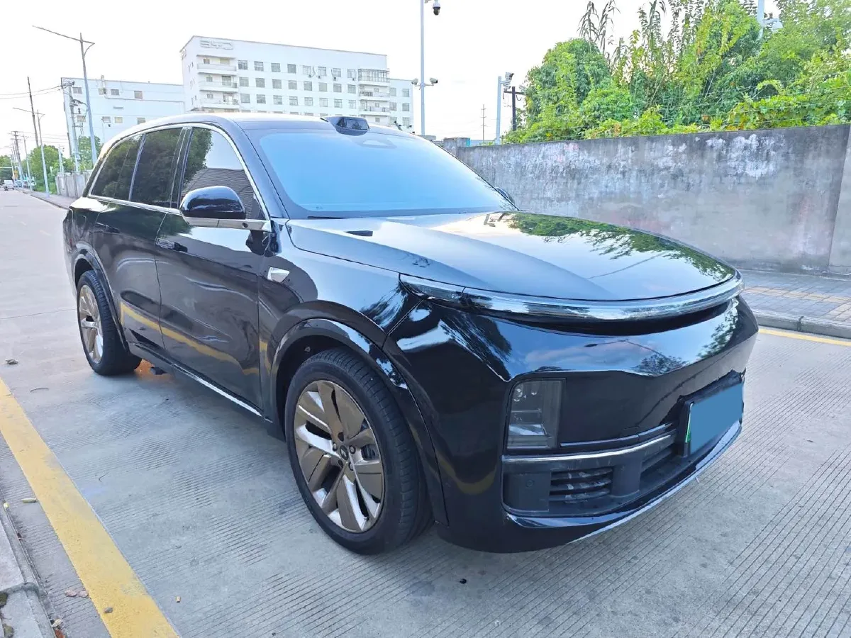 2024 Ford Bronco 2.3T 275HP L4 10AT,autocango,china used car exporter,china ev exporter,chinese used car exporter,chinese used ev exporter