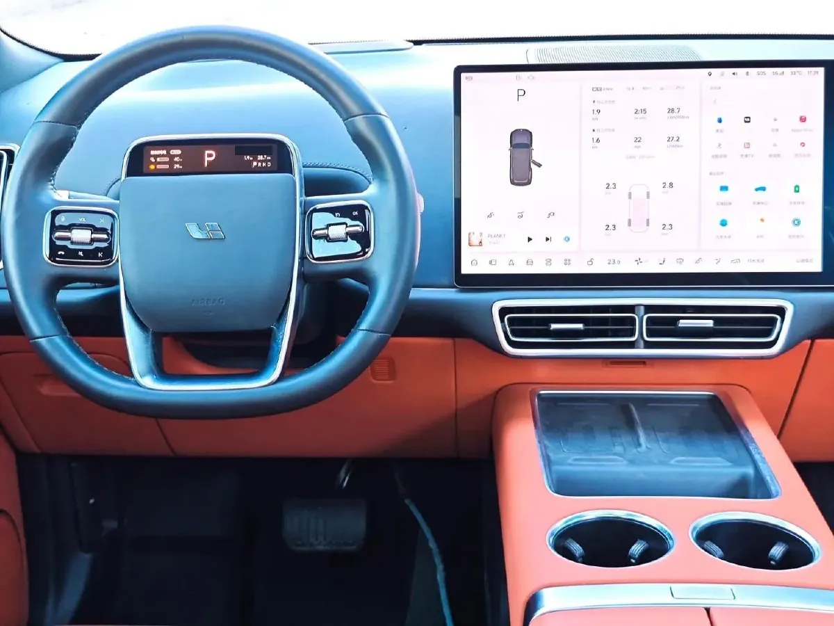 2024 Ford Bronco 2.3T 275HP L4 10AT,autocango,china used car exporter,china ev exporter,chinese used car exporter,chinese used ev exporter