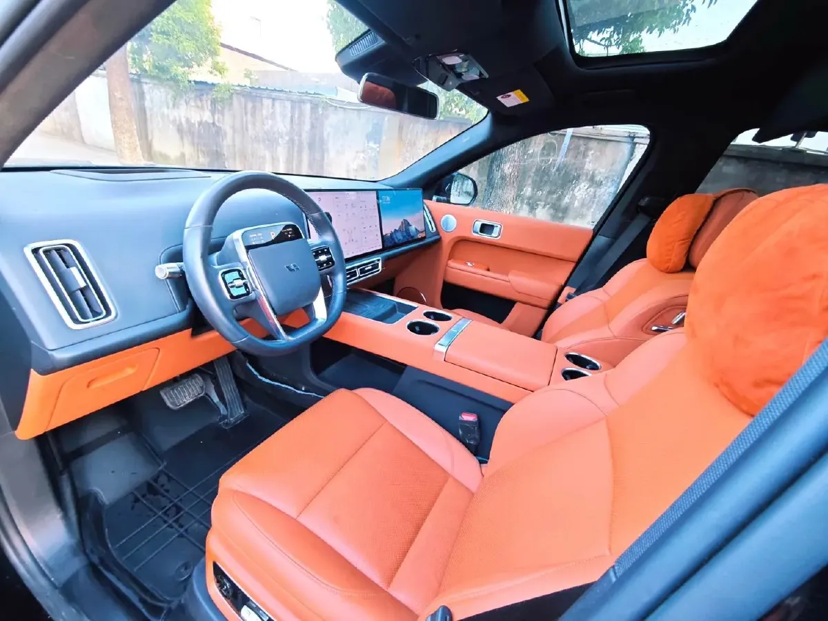 2024 Ford Bronco 2.3T 275HP L4 10AT,autocango,china used car exporter,china ev exporter,chinese used car exporter,chinese used ev exporter