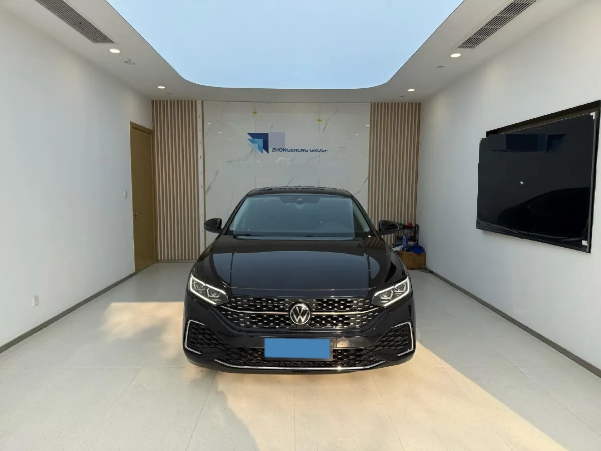 2022 Xpeng P7 BEV 60.2KWH,autocango,china used car exporter,china ev exporter,chinese used car exporter,chinese used ev exporter