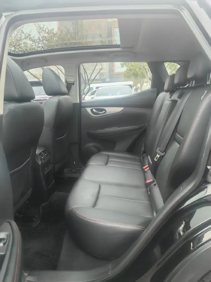 2021 Nissan Qashqai 2.0L 151HP L4 CVT,autocango,china used car exporter,china ev exporter,chinese used car exporter,chinese used ev exporter