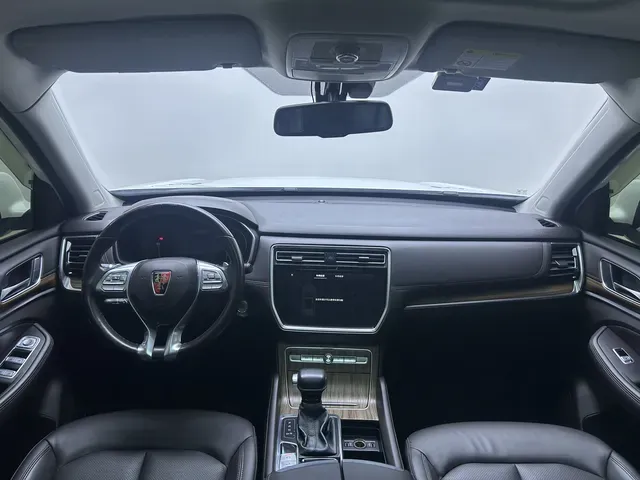 2019 Roewe RX8 2.0T 222HP L4 6AT,autocango,china used car exporter,china ev exporter,chinese used car exporter,chinese used ev exporter