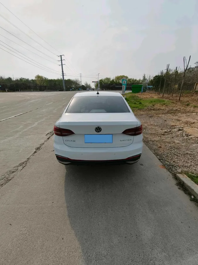2023 Volkswagen Lavida 1.5L 110HP L4 6AT,autocango,china used car exporter,china ev exporter,chinese used car exporter,chinese used ev exporter