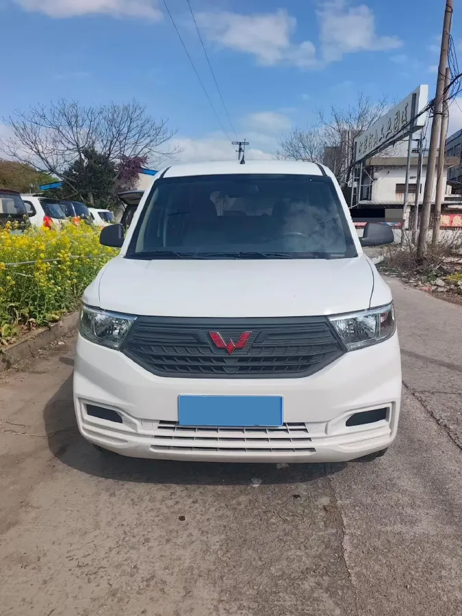 2021 Yema SiPaiKa 1.5L 109HP L4 5MT,autocango,china used car exporter,china ev exporter,chinese used car exporter,chinese used ev exporter