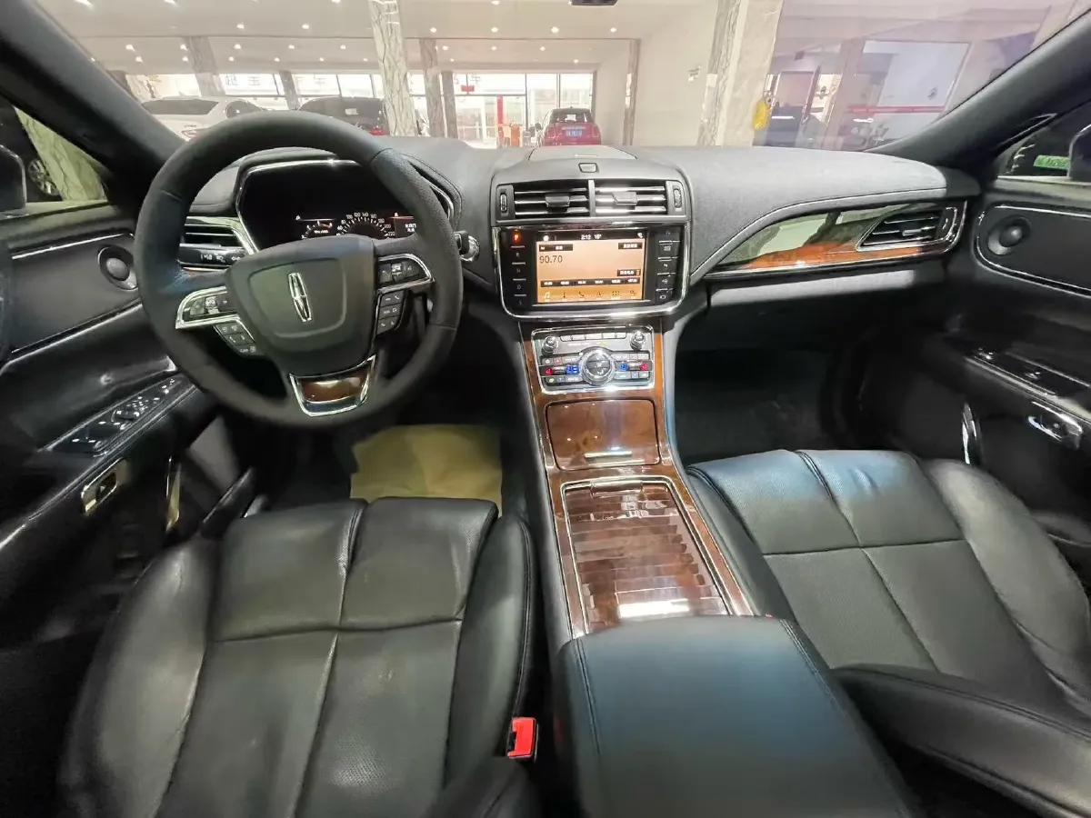 2019 Mercedes-Benz C Class 1.5T 184HP L4 9AT,autocango,china used car exporter,china ev exporter,chinese used car exporter,chinese used ev exporter