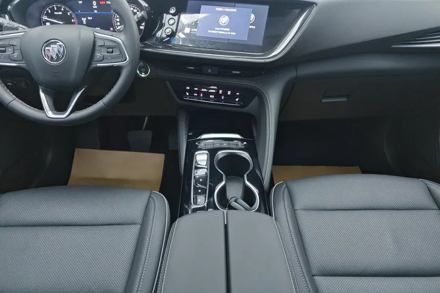 2023 Buick EnvisionPlus 2.0T 237HP L4 9AT,autocango,china used car exporter,china ev exporter,chinese used car exporter,chinese used ev exporter