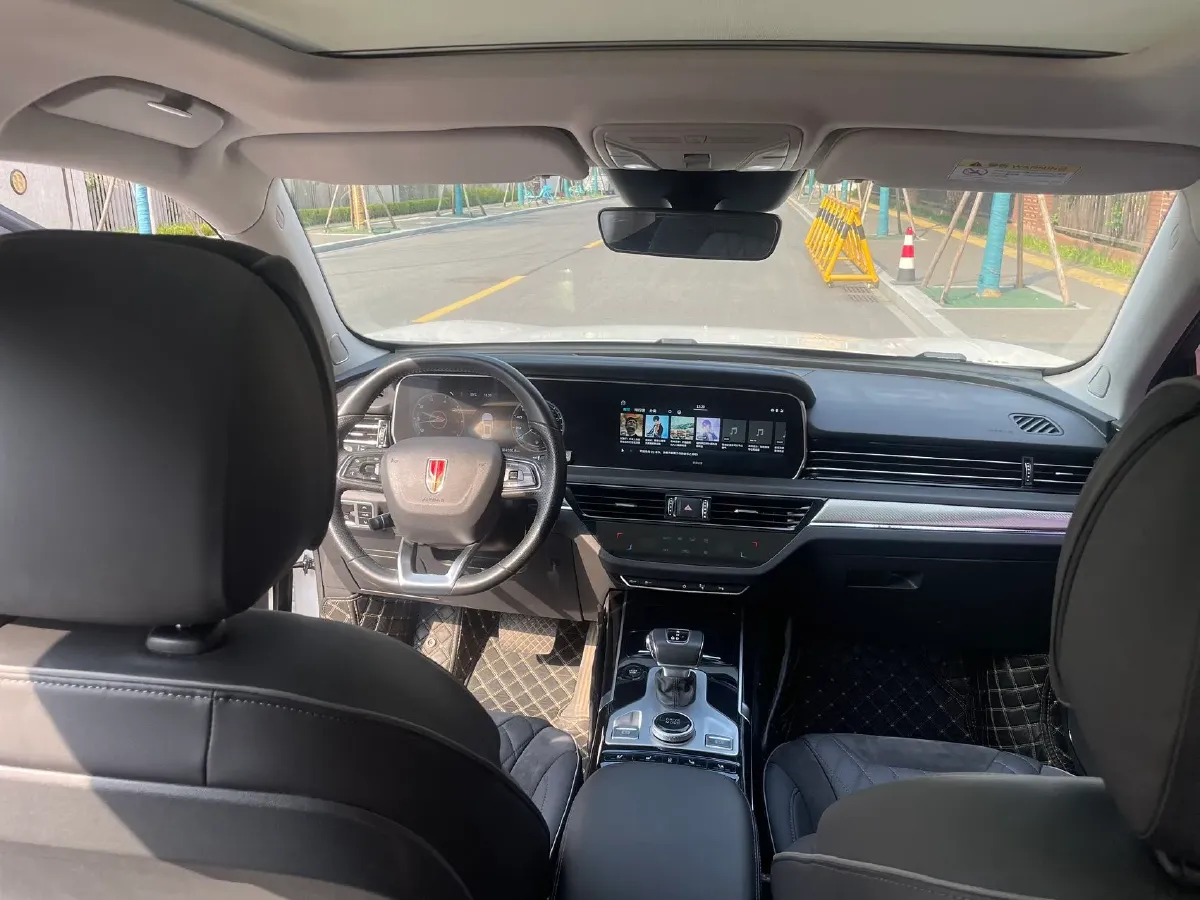 2019 HongQi HS5 2.0T 224HP L4 6AT,autocango,china used car exporter,china ev exporter,chinese used car exporter,chinese used ev exporter