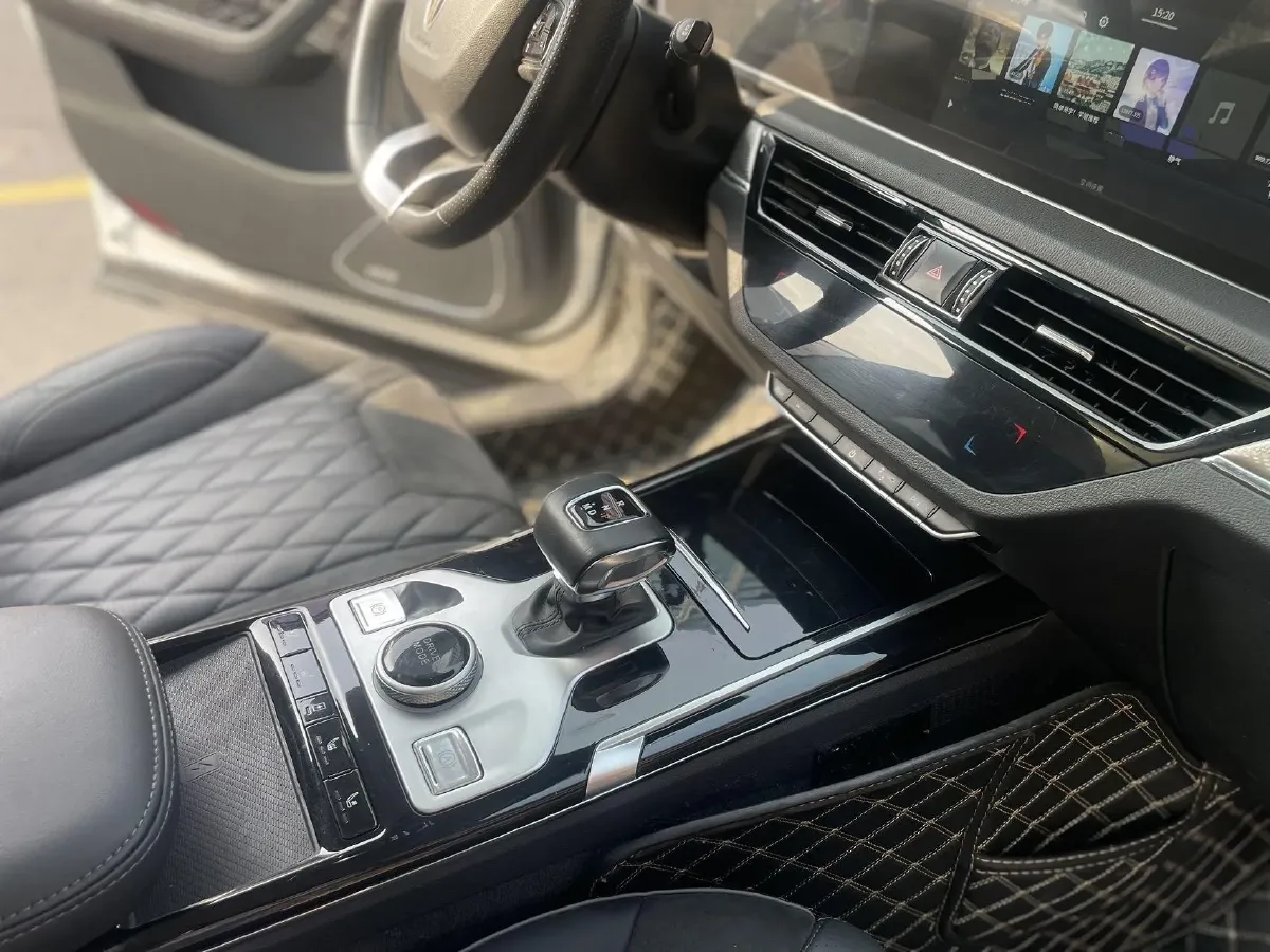 2019 HongQi HS5 2.0T 224HP L4 6AT,autocango,china used car exporter,china ev exporter,chinese used car exporter,chinese used ev exporter