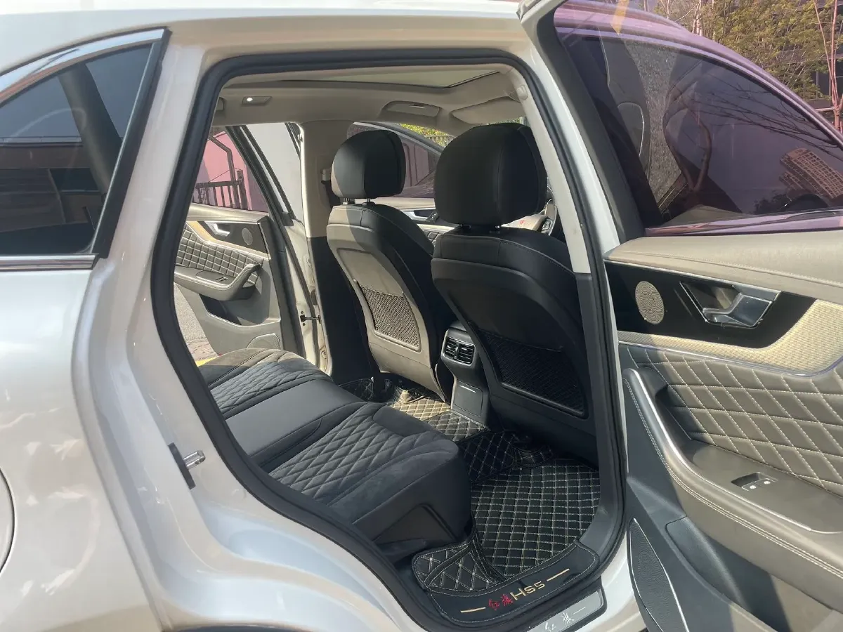 2019 HongQi HS5 2.0T 224HP L4 6AT,autocango,china used car exporter,china ev exporter,chinese used car exporter,chinese used ev exporter