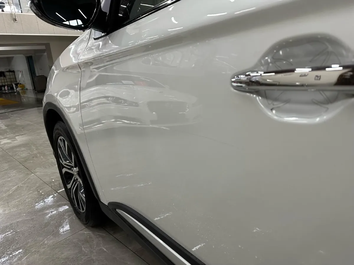 2018 Mitsubishi Outlander 2.4L 192HP L4 CVT,autocango,china used car exporter,china ev exporter,chinese used car exporter,chinese used ev exporter