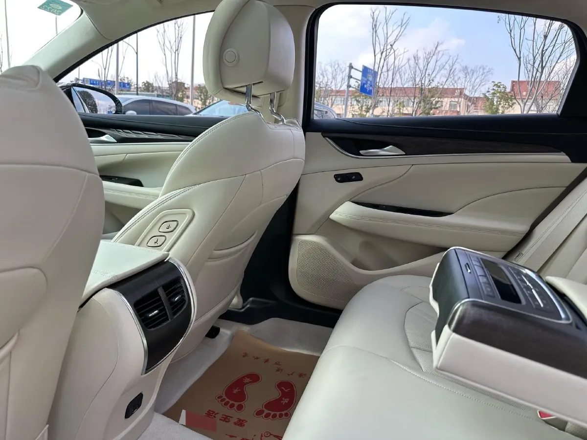 2020 Buick Larcosse 2.0T 237HP L4 9AT,autocango,china used car exporter,china ev exporter,chinese used car exporter,chinese used ev exporter
