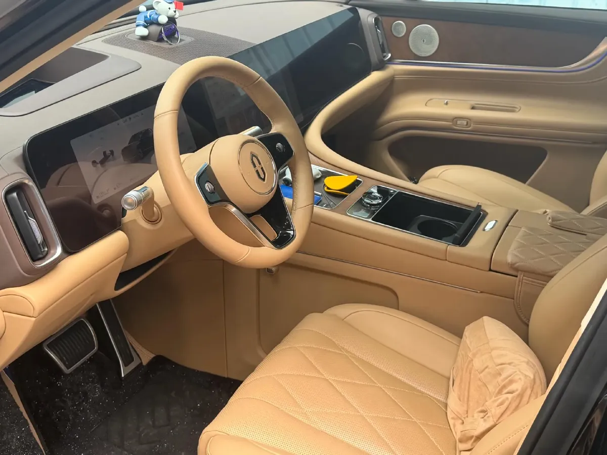 2024 AITO AITO M9 1.5T 152HP L4 REEV 42KWH,autocango,china used car exporter,china ev exporter,chinese used car exporter,chinese used ev exporter