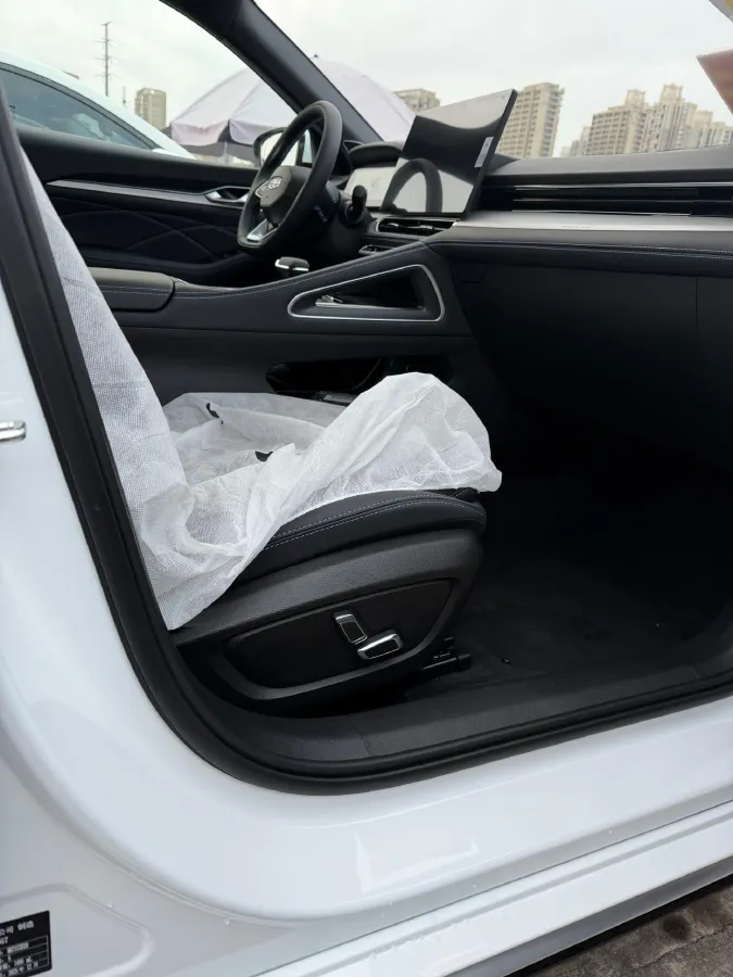 2026 Geely Preface 1.5T 181HP L4 7DCT,autocango,china used car exporter,china ev exporter,chinese used car exporter,chinese used ev exporter