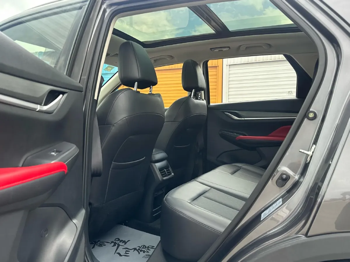 2021 ChangAn CS55 Plus 1.5T 180HP L4 7DCT,autocango,china used car exporter,china ev exporter,chinese used car exporter,chinese used ev exporter