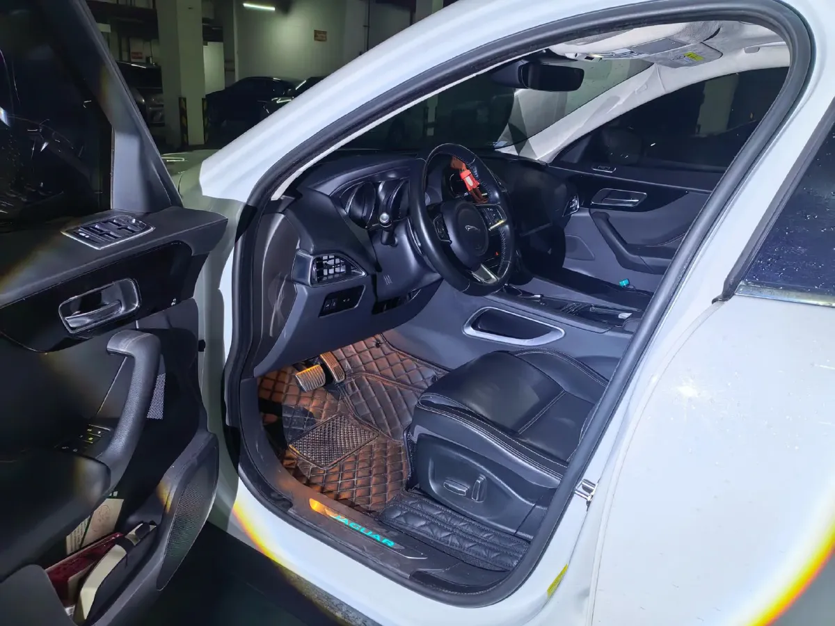 2019 Jaguar F-PACE 2.0T 250HP L4 8AT,autocango,china used car exporter,china ev exporter,chinese used car exporter,chinese used ev exporter