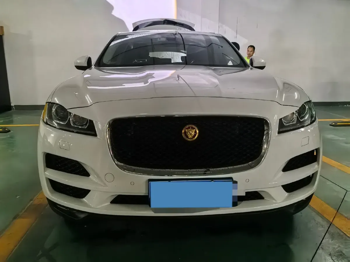 2019 Jaguar F-PACE 2.0T 250HP L4 8AT,autocango,china used car exporter,china ev exporter,chinese used car exporter,chinese used ev exporter