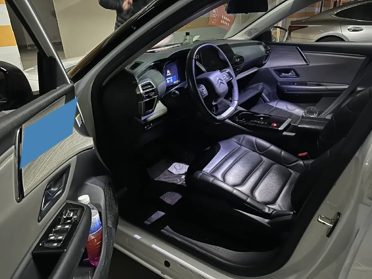 2021 Citroen C5 X 1.6T 175HP L4 8AT,autocango,china used car exporter,china ev exporter,chinese used car exporter,chinese used ev exporter