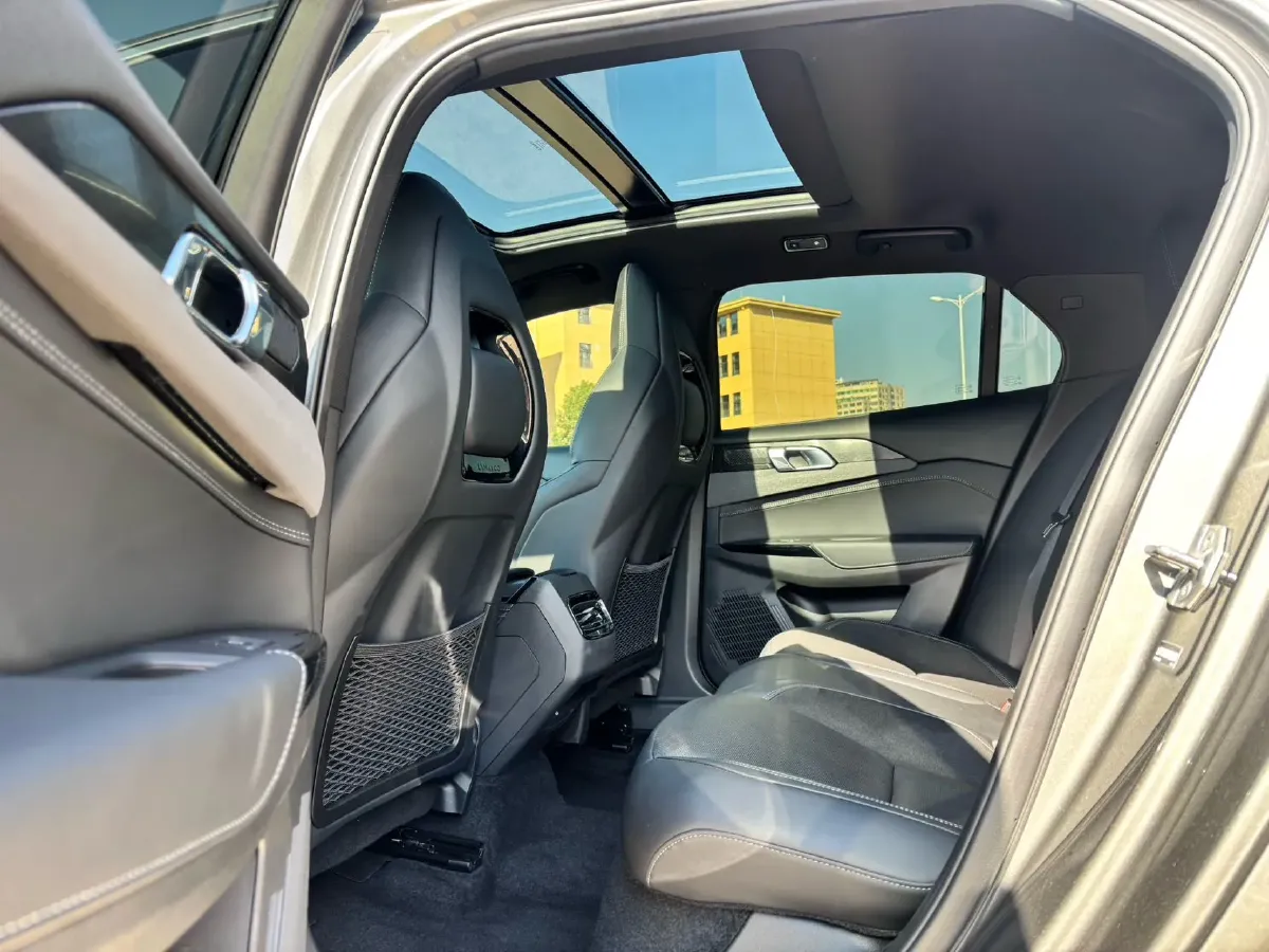 2022 LYNK&CO 03 2.0T 190HP L4 7DCT,autocango,china used car exporter,china ev exporter,chinese used car exporter,chinese used ev exporter