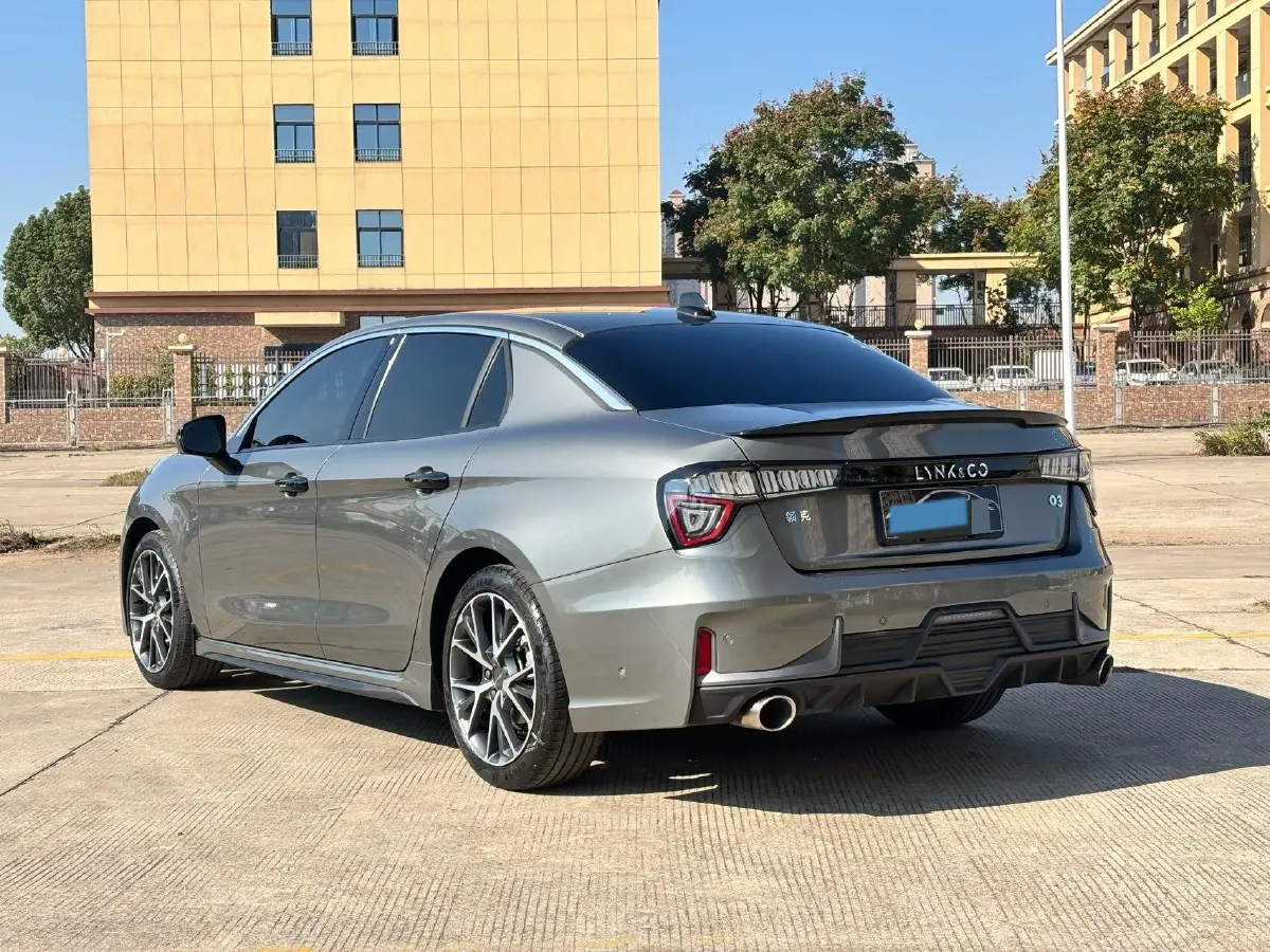 2022 LYNK&CO 03 2.0T 190HP L4 7DCT,autocango,china used car exporter,china ev exporter,chinese used car exporter,chinese used ev exporter