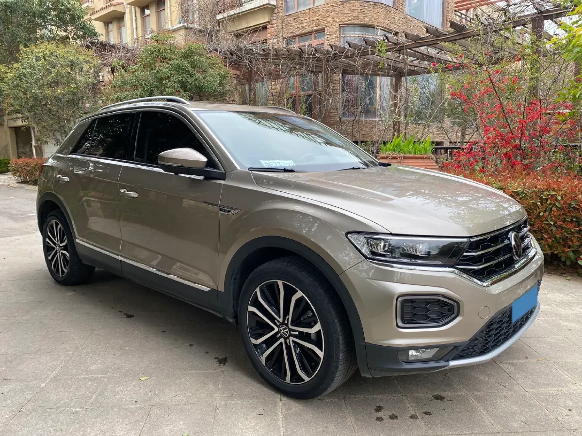 2021 Volkswagen T-Roc 1.4T 150HP L4 7DCT,autocango,china used car exporter,china ev exporter,chinese used car exporter,chinese used ev exporter