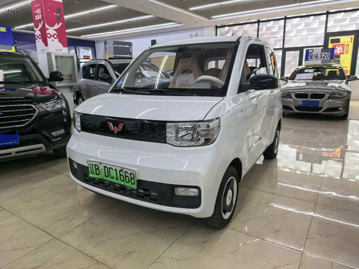 2020 WuLing HongGuang MINI EV BEV 9KWH,autocango,china used car exporter,china ev exporter,chinese used car exporter,chinese used ev exporter