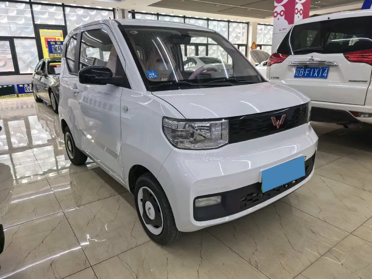 2020 WuLing HongGuang MINI EV BEV 9KWH,autocango,china used car exporter,china ev exporter,chinese used car exporter,chinese used ev exporter