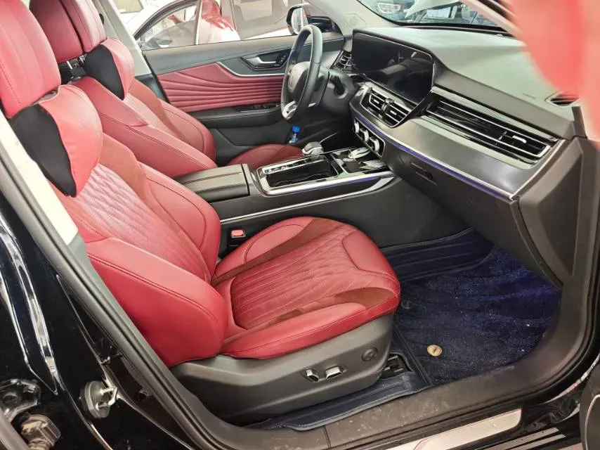 2025 HongQi HS5 2.0T 252HP L4 8AT,autocango,china used car exporter,china ev exporter,chinese used car exporter,chinese used ev exporter