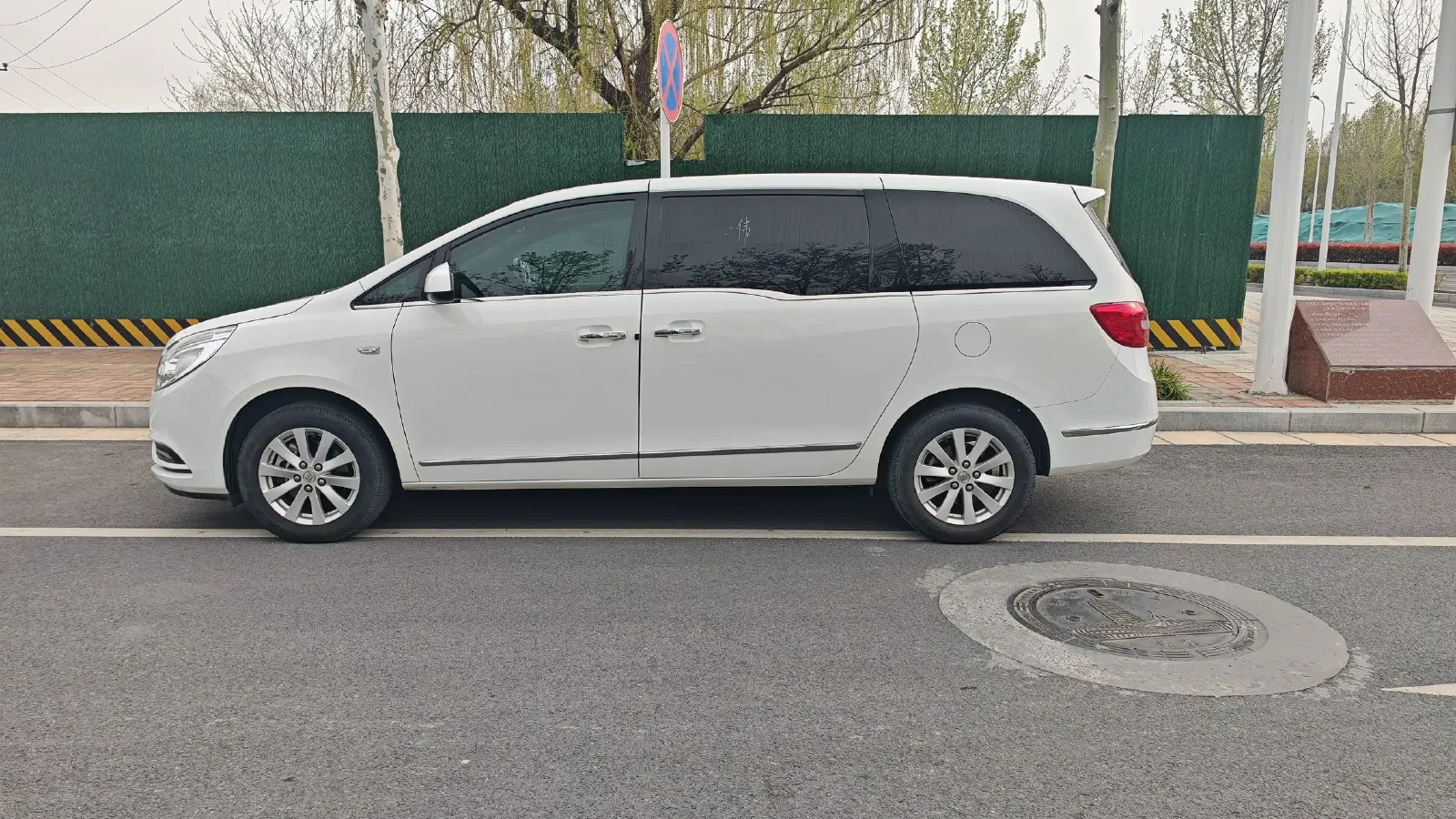 2018 Buick GL8 2.0T 260HP L4 6AT,autocango,china used car exporter,china ev exporter,chinese used car exporter,chinese used ev exporter