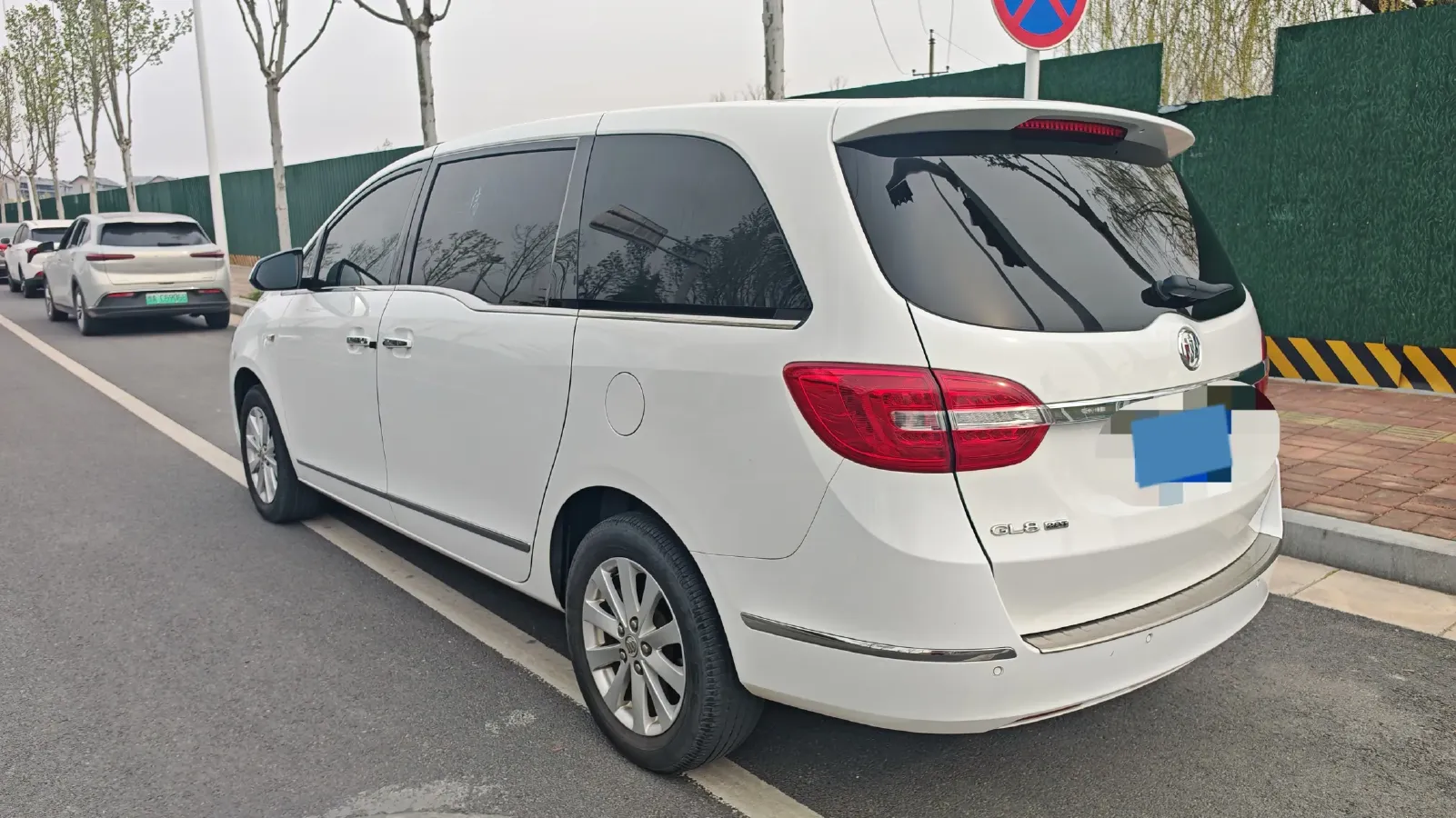 2018 Buick GL8 2.0T 260HP L4 6AT,autocango,china used car exporter,china ev exporter,chinese used car exporter,chinese used ev exporter