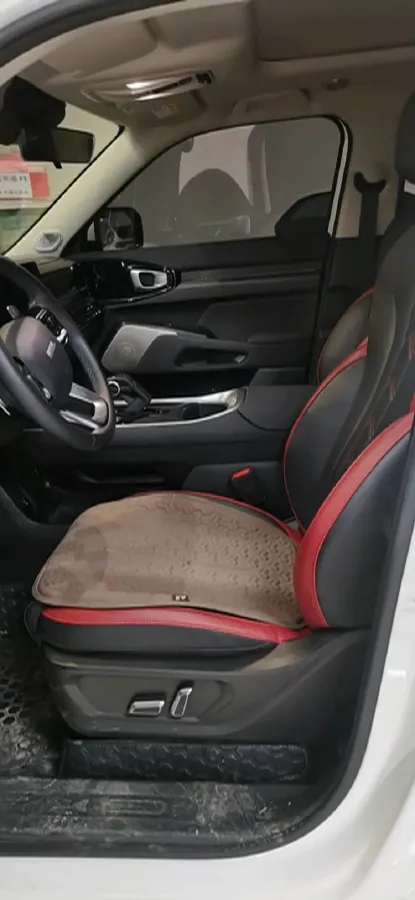 2022 MAXUS D60 1.5T 169HP L4 7DCT,autocango,china used car exporter,china ev exporter,chinese used car exporter,chinese used ev exporter