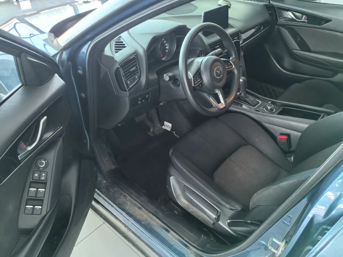 2021 Mazda CX-4 2.0L 158HP L4 6AT,autocango,china used car exporter,china ev exporter,chinese used car exporter,chinese used ev exporter