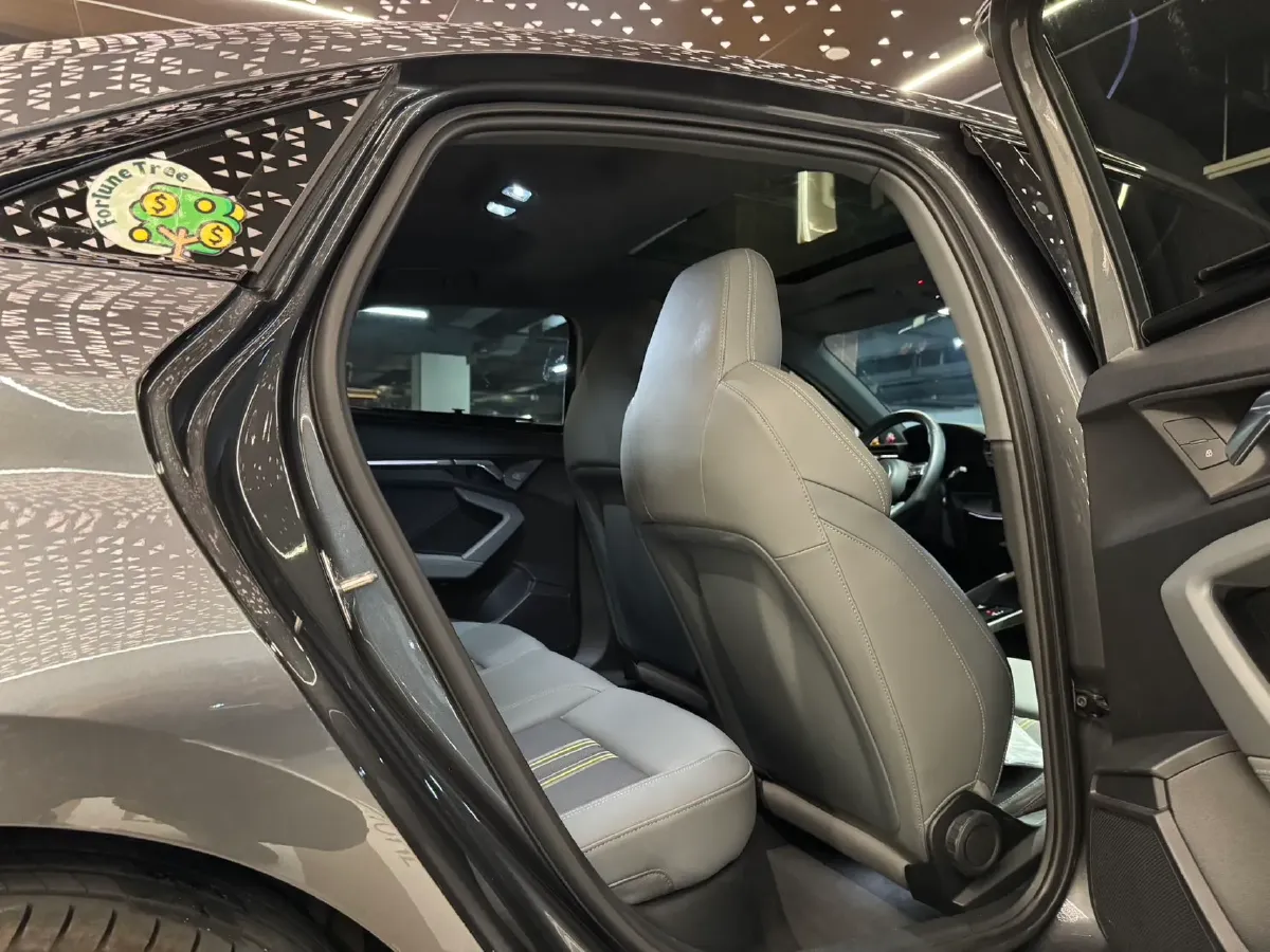 2022 Audi A3 1.4T 150HP L4 7DCT,autocango,china used car exporter,china ev exporter,chinese used car exporter,chinese used ev exporter