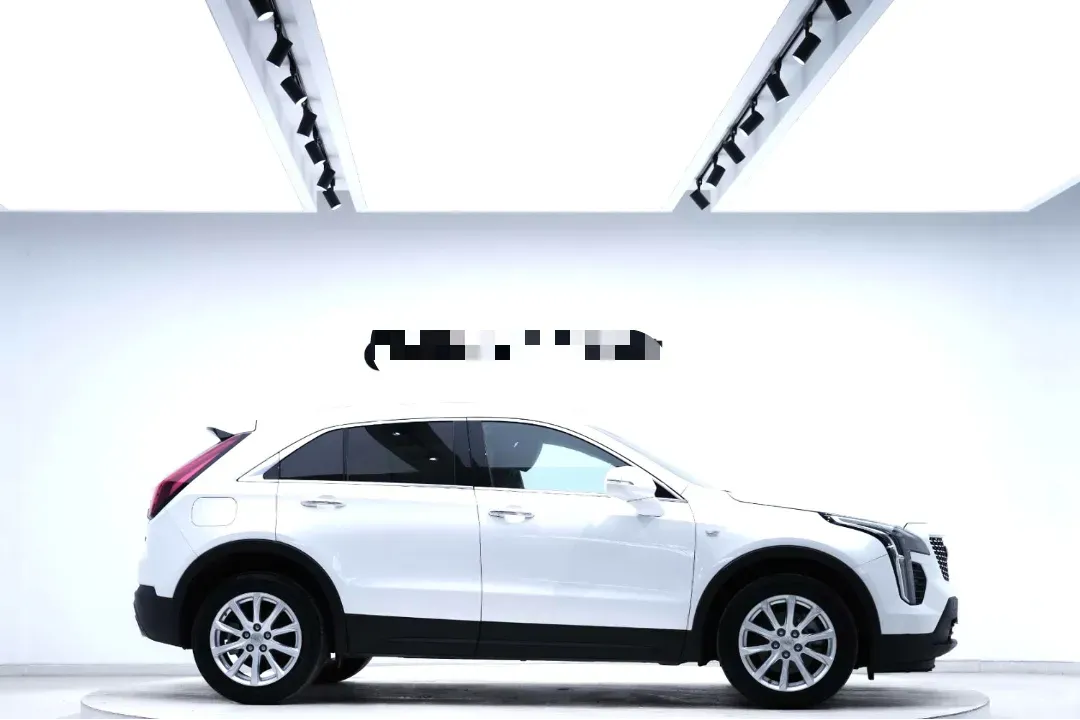 2021 Cadillac XT4 2.0T 237HP L4 9AT,autocango,china used car exporter,china ev exporter,chinese used car exporter,chinese used ev exporter