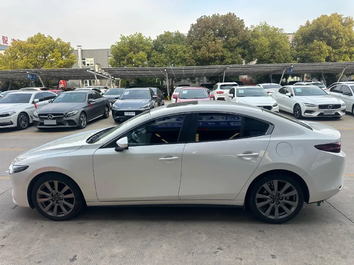 2022 Mazda 3 Axela 2.0L 158HP L4 6AT,autocango,china used car exporter,china ev exporter,chinese used car exporter,chinese used ev exporter