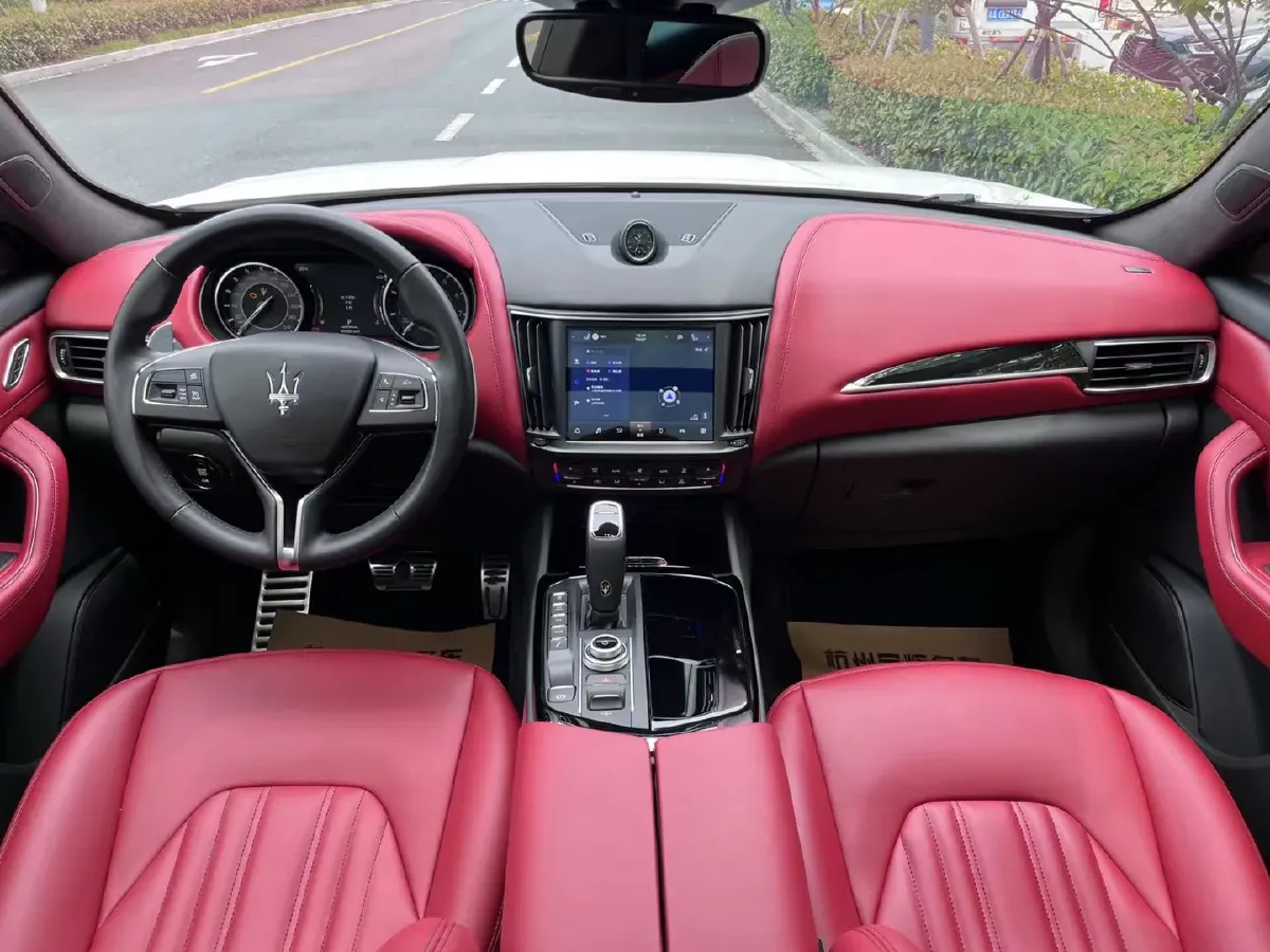 2021 Maserati Levante 3.0T 350HP V6 8AT,autocango,china used car exporter,china ev exporter,chinese used car exporter,chinese used ev exporter