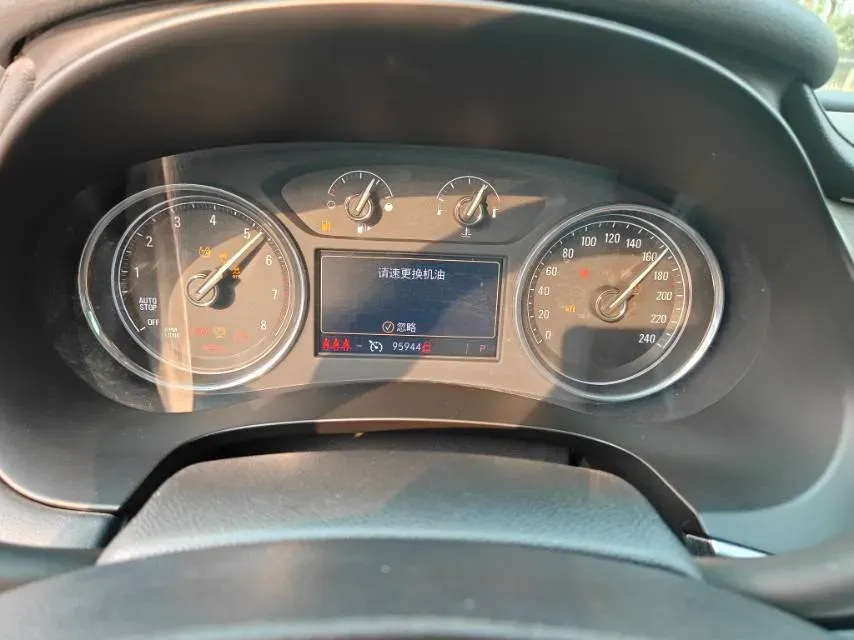 2021 Buick Larcosse 1.5T 169HP L4 9AT,autocango,china used car exporter,china ev exporter,chinese used car exporter,chinese used ev exporter