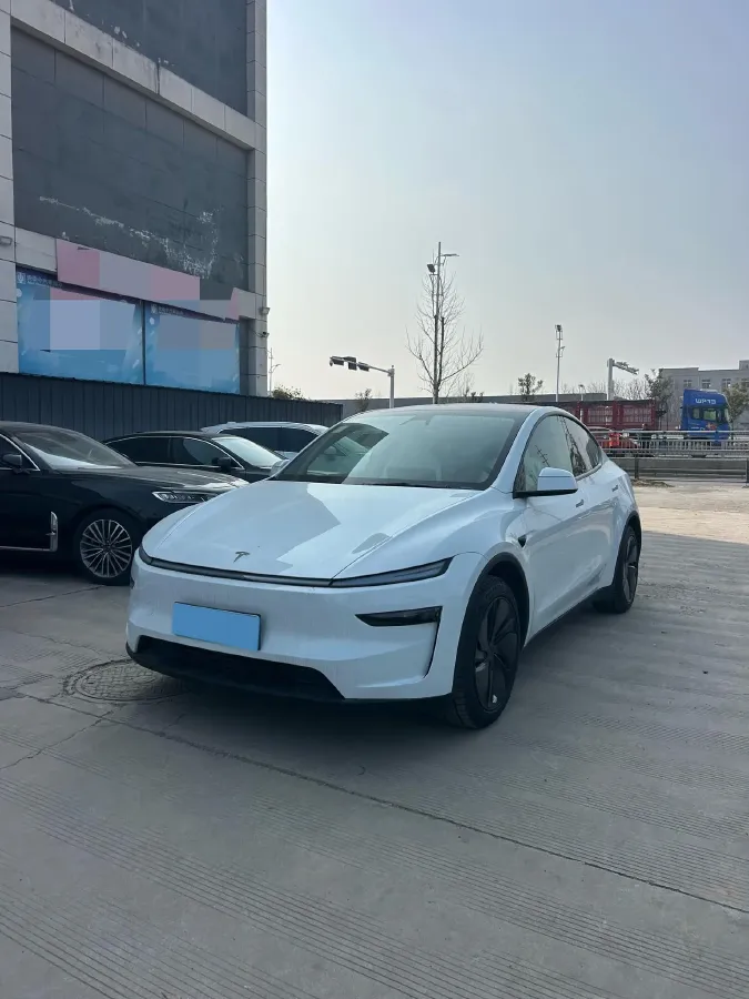 2025 Tesla Model Y BEV,autocango,china used car exporter,china ev exporter,chinese used car exporter,chinese used ev exporter