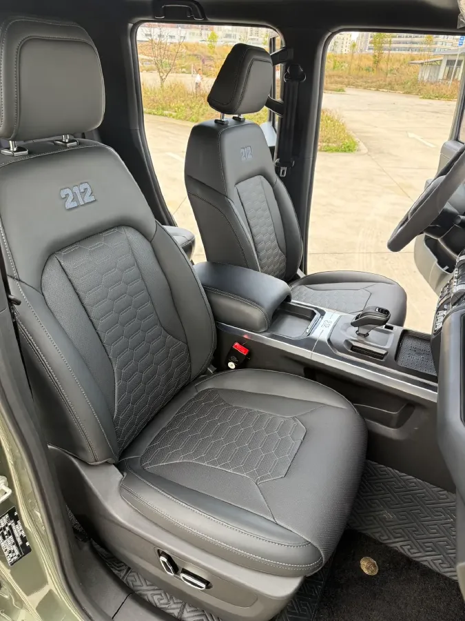 2024 212 212 T01 2.0T 252HP L4 8AT,autocango,china used car exporter,china ev exporter,chinese used car exporter,chinese used ev exporter