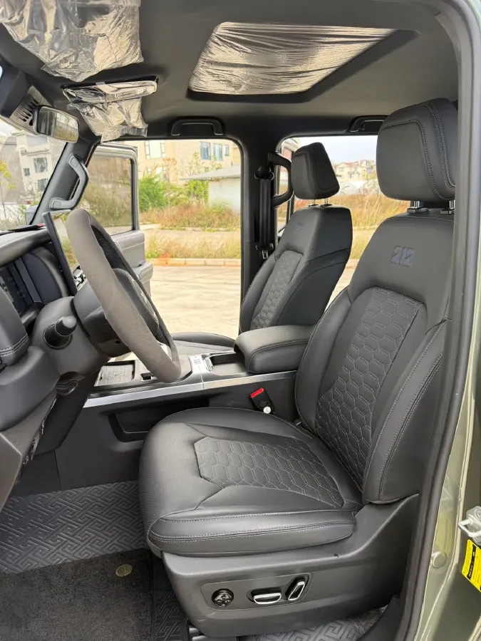 2024 212 212 T01 2.0T 252HP L4 8AT,autocango,china used car exporter,china ev exporter,chinese used car exporter,chinese used ev exporter