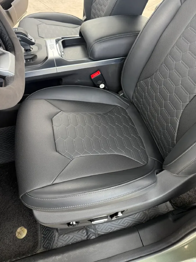 2024 212 212 T01 2.0T 252HP L4 8AT,autocango,china used car exporter,china ev exporter,chinese used car exporter,chinese used ev exporter