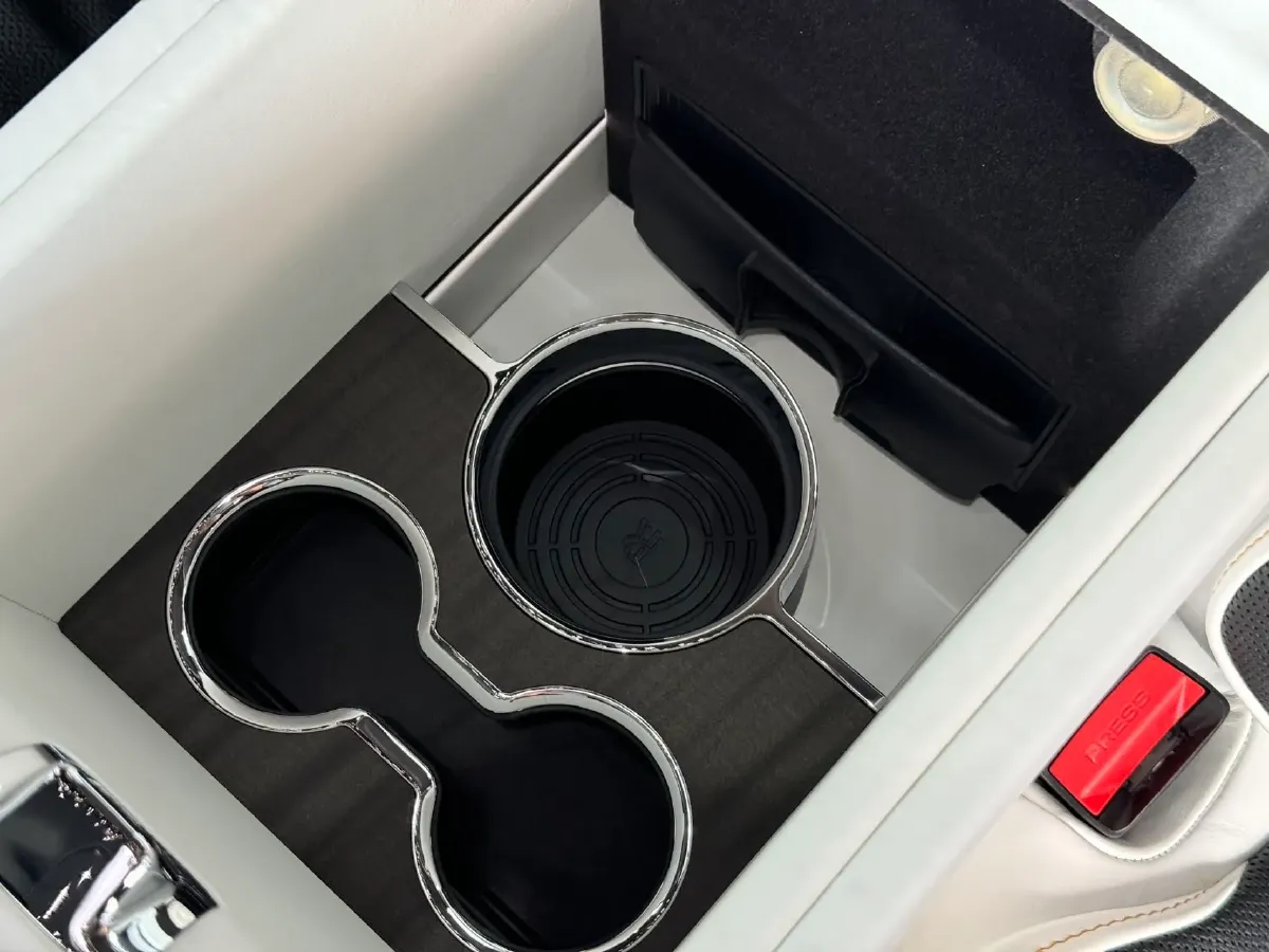 2021 Rolls-Royce Ghost 6.7T 571HP V12 8AT,autocango,china used car exporter,china ev exporter,chinese used car exporter,chinese used ev exporter